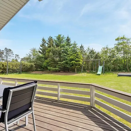 Skønt Hus I Blåvand Med Sauna