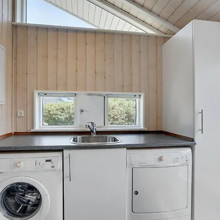 Skønt Hus I Blåvand Med Sauna