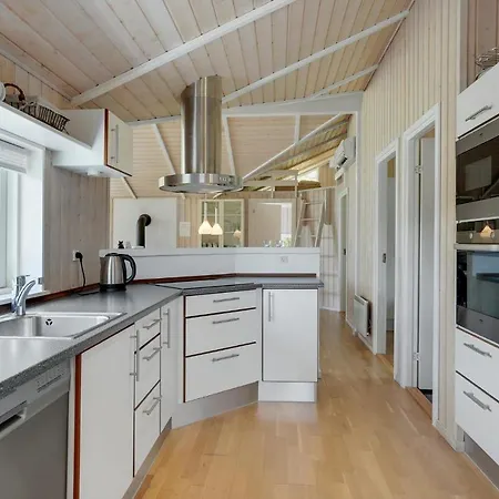 Skønt Hus I Blåvand Med Sauna